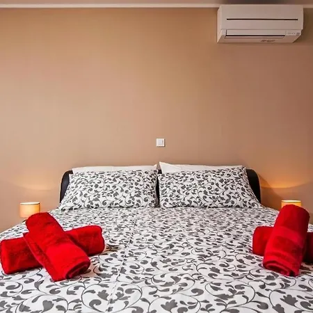 Apartment With Parking Space - 24440